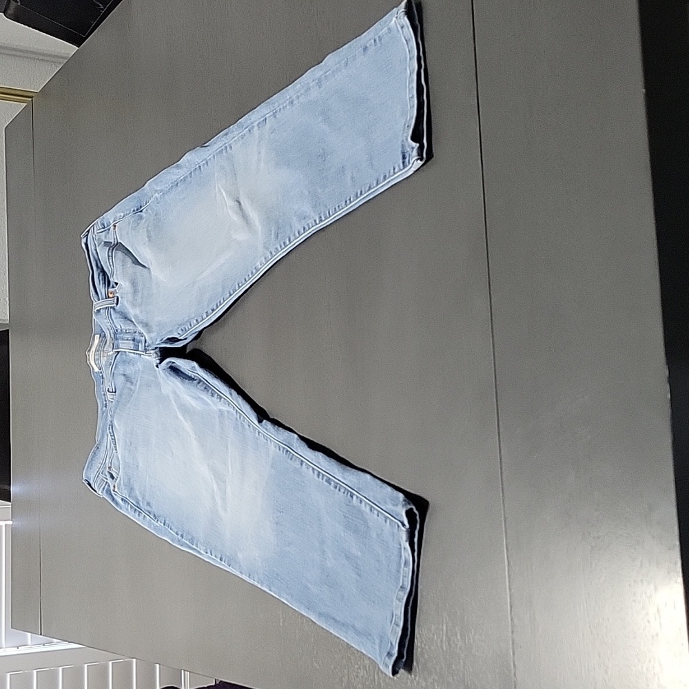 Levi's Boyfriend Capris